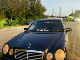 Mercedes E-Class foto 3