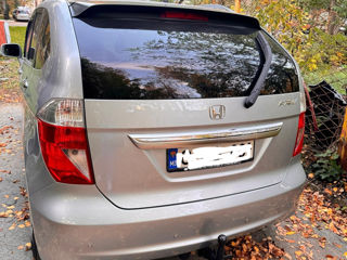 Honda FR-V foto 2