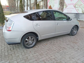 Toyota Prius foto 2