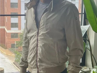 Moncler Мужская куртка Reppe Snap Tab бежевого цвета. Рост 170 см. 52 размер.