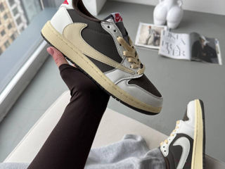 Nike Air Jordan 1 Retro Low OG SP Travis Scott Reverse Mocha foto 4