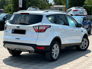 Ford Kuga foto 3