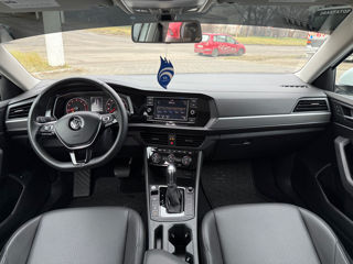 Volkswagen Jetta foto 7