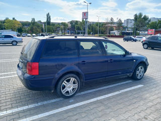 Volkswagen Passat foto 1