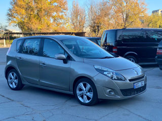 Renault Scenic foto 2