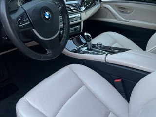 BMW 5 Series foto 4