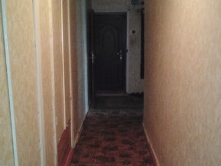 apartament cu 3 odai pret negociabil foto 6