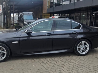 BMW 5 Series foto 7