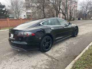 Tesla Model S foto 4