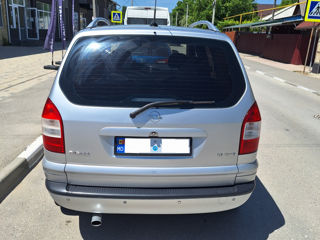 Opel Zafira foto 6