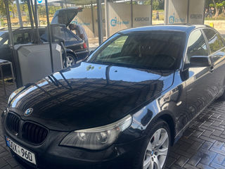 BMW 5 Series foto 1