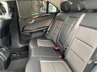 Mercedes E-Class фото 13