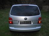 Volkswagen Touran foto 2