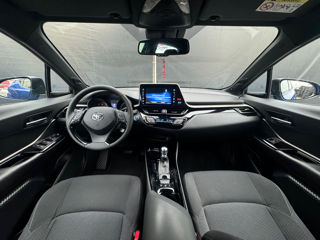 Toyota C-HR foto 10