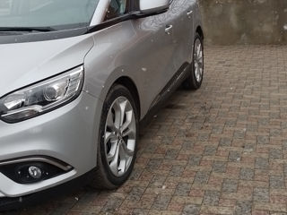 Renault Grand Scenic foto 3