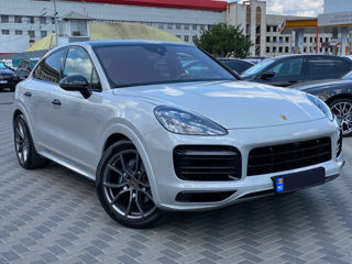 Porsche Cayenne Coupe foto 4