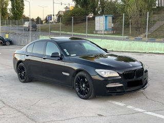 BMW 7 Series foto 8