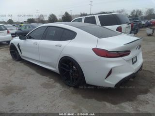 BMW 8 Series foto 3