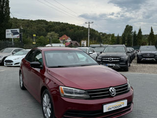 Volkswagen Jetta foto 2