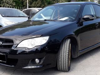 Subaru Legacy foto 1