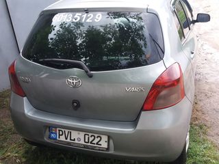 Toyota Yaris foto 3