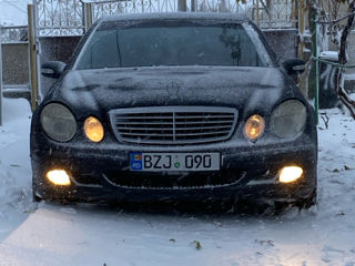 Mercedes E-Class foto 9