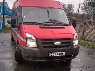 Ford Transit foto 1