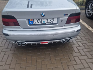 BMW 5 Series foto 4