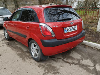 KIA Rio foto 6