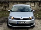 Volkswagen Touran foto 3