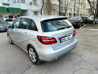 Mercedes B-Class foto 3