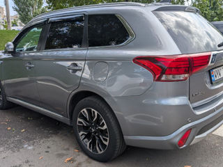 Mitsubishi Outlander foto 5