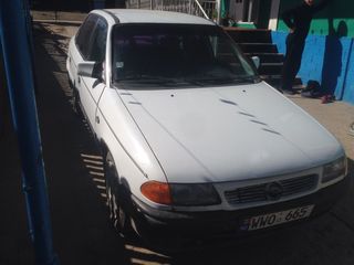 Opel Astra foto 2