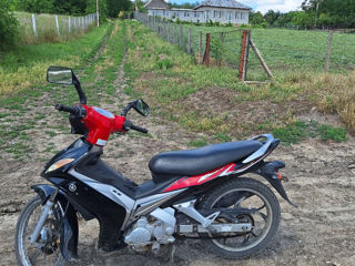 Yamaha CryptonX foto 2