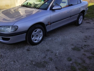 Opel Omega foto 3