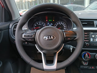 KIA Rio foto 15