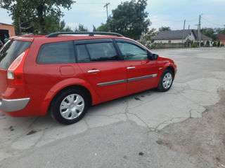 Renault Megane foto 2