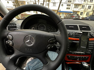 Mercedes E-Class foto 2