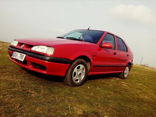 Renault 19 foto 4