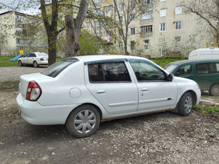 Renault Clio foto 3