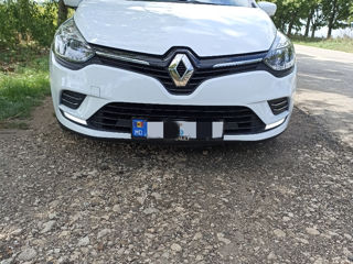 Renault Clio foto 2