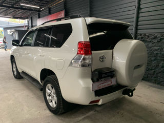 Toyota Land Cruiser Prado foto 4