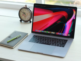 MacBook Pro 15 Retina 2016 (Core i7 6820HQ/16Gb Ram/500Gb SSD/Radeon Pro 455/15.4" Retina IPS) foto 3