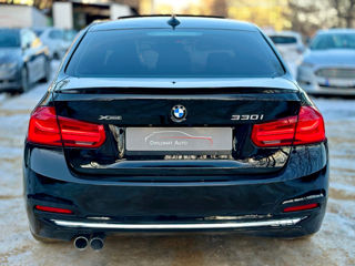 BMW 3 Series foto 8