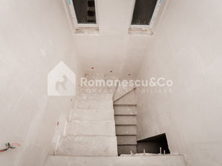 Townhouse modern cu 2 nivele, variantă albă, 180 mp+2 ari, Codru. foto 11