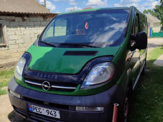 Opel Vivaro foto 2