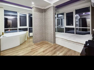 Apartament cu 2 camere, 65 m², Centru, Chișinău foto 2