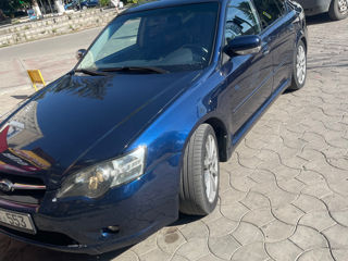 Subaru Legacy foto 2