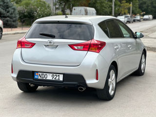 Toyota Auris foto 6