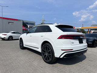 Audi Q8 foto 7